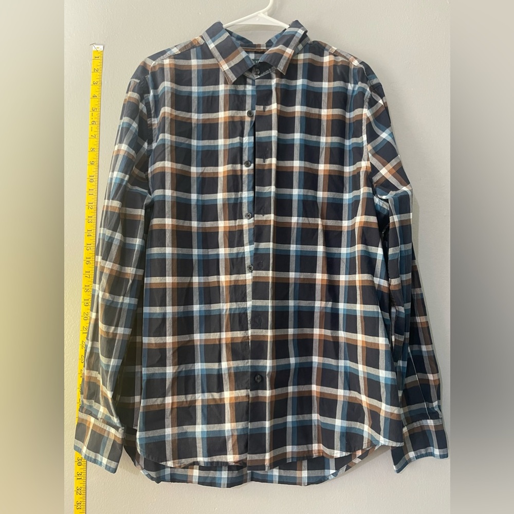 Perry Ellis Button up